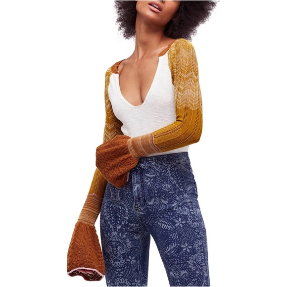 Free People We The Free Retro Long Bell Sleeve Knit Long Sleeve V Neck Top Sz L - Picture 1 of 8